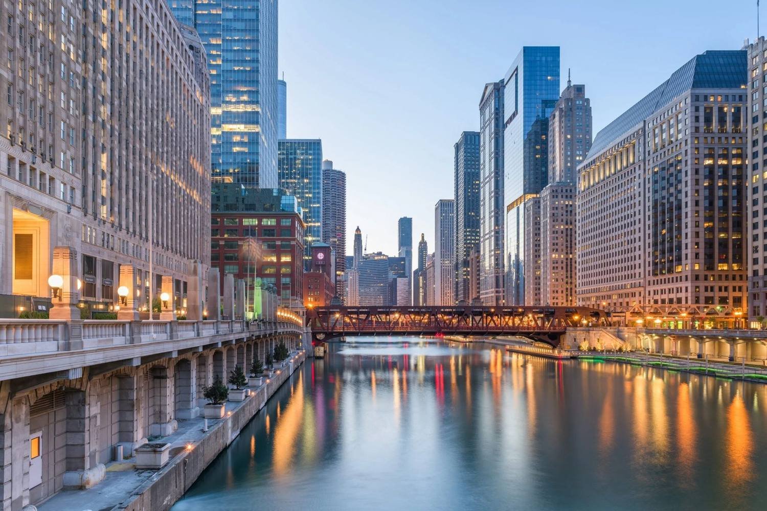 The Chicago River at dusk in downtown Chicago
